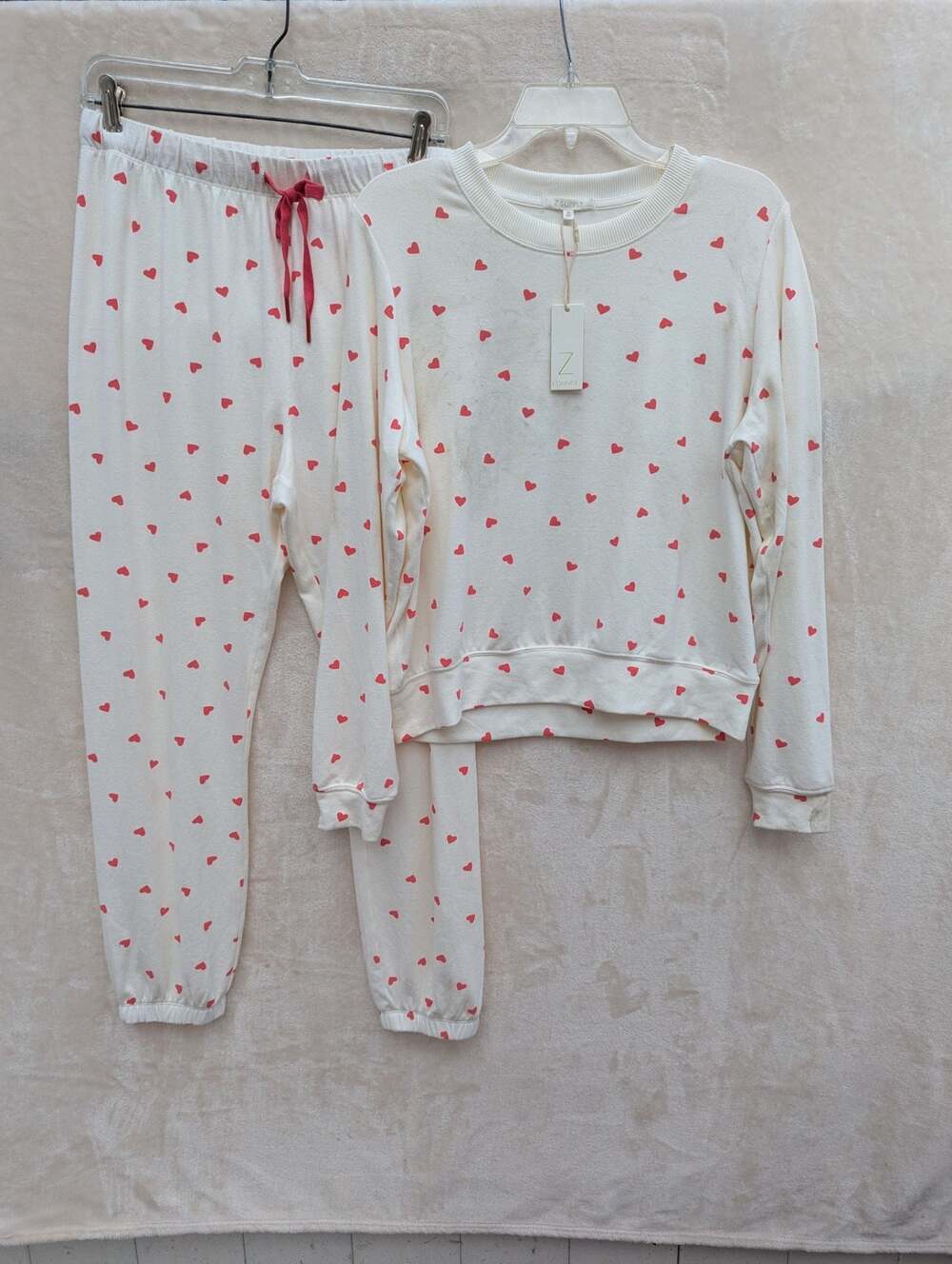 Z Supply Women's Heart Print Lounge Sweatshirt and Jogger Pant Set